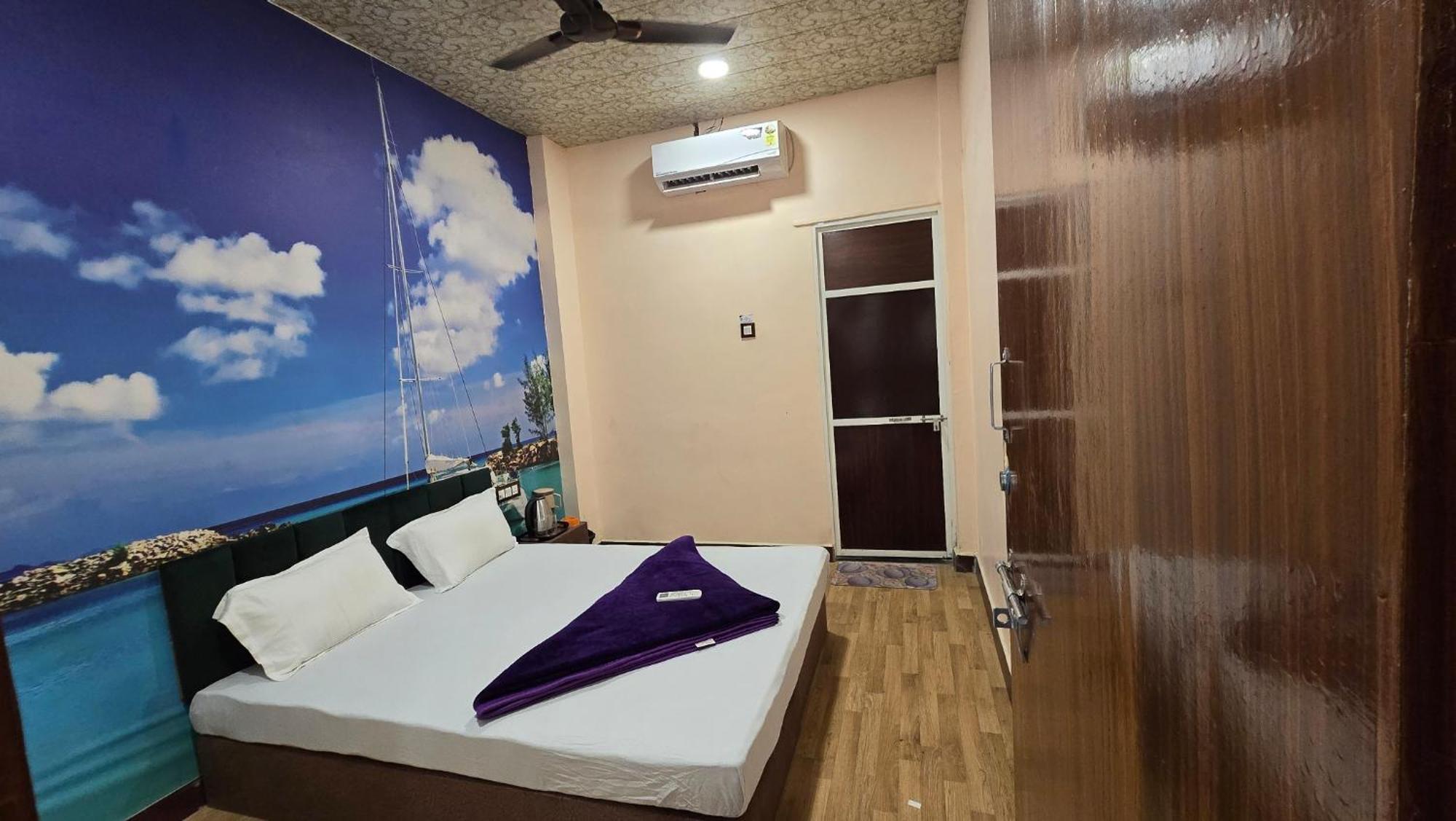 Hotel Maheshwari Green'S Ujjain Luaran gambar