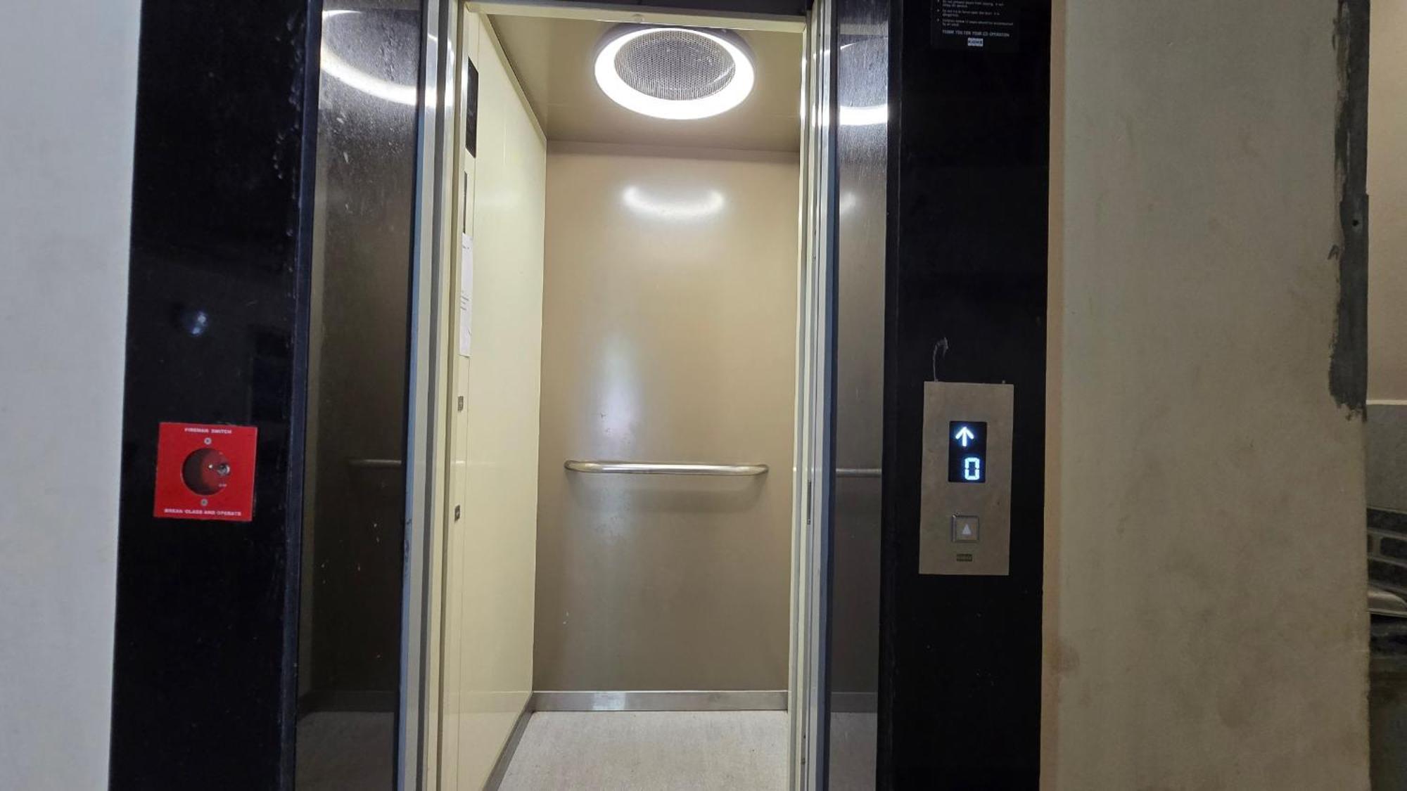 Hotel Maheshwari Green'S Ujjain Luaran gambar