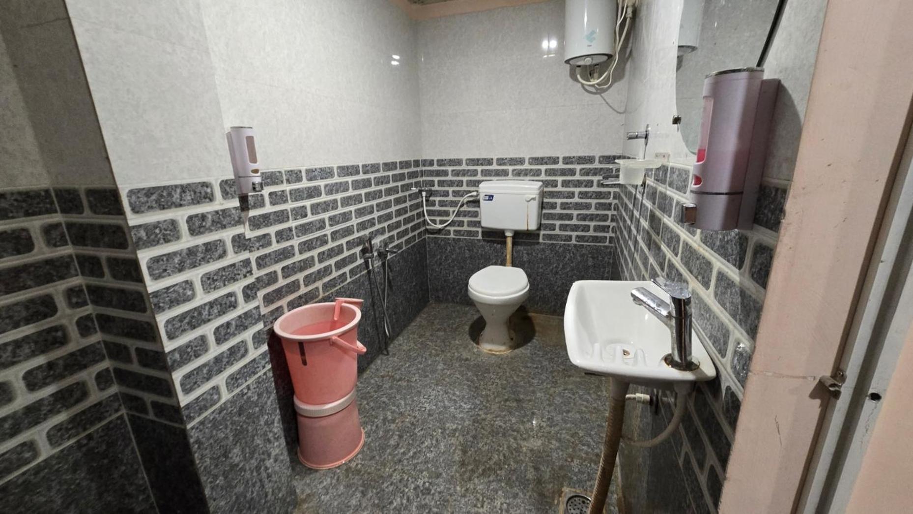 Hotel Maheshwari Green'S Ujjain Luaran gambar