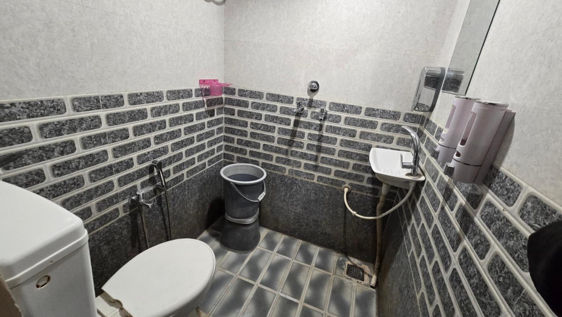 Hotel Maheshwari Green'S Ujjain Luaran gambar