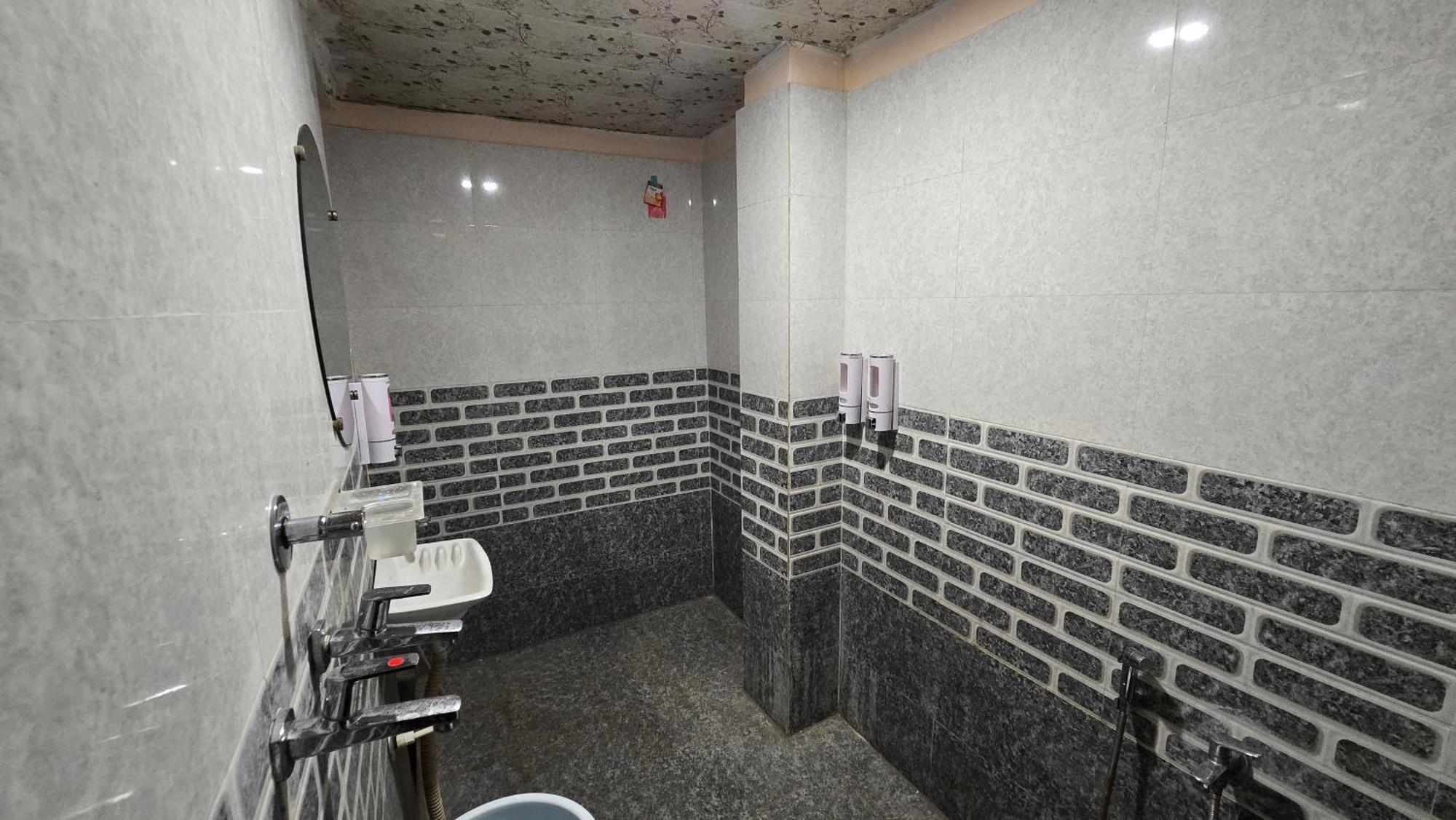 Hotel Maheshwari Green'S Ujjain Luaran gambar