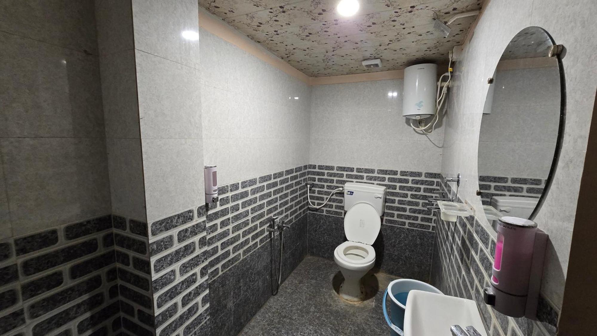 Hotel Maheshwari Green'S Ujjain Luaran gambar
